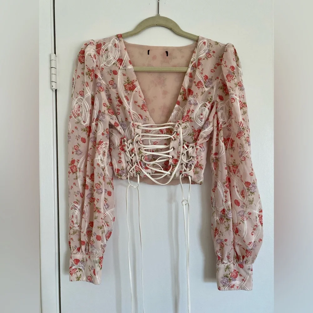 Francesca’s Collections Embroidery Tie Up in front blouse